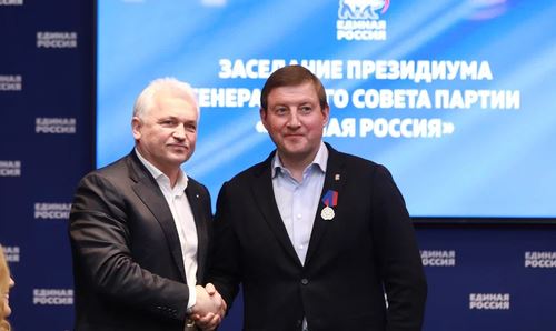 
<p>                                На заседании Президиума Генерального совета "Единой России" было подписано соглашение о развитии и популяризации самбо</p>
<p>                        