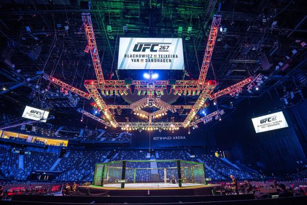 UFC 267: подведены итоги всех боев турнира